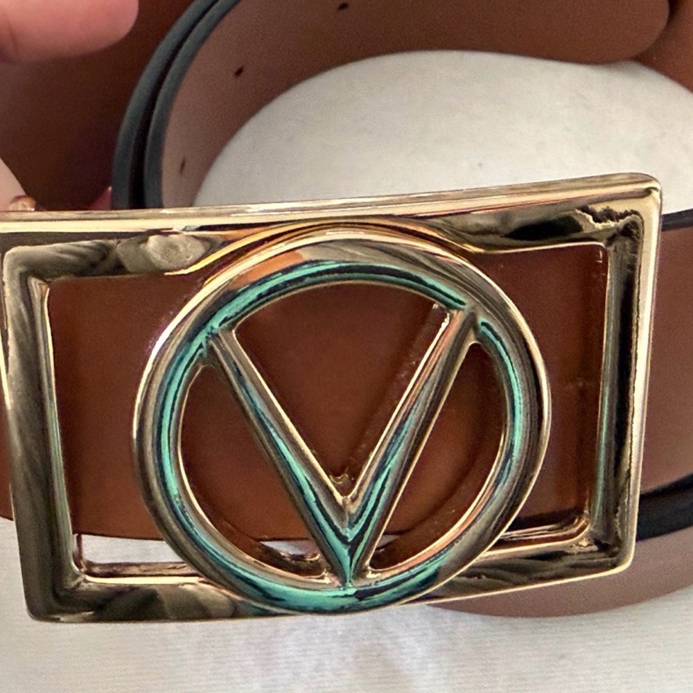 VALENTINO TAN CAMEL BROWN SIZE MEDIUM M BELT IN LIKE NEW CONDITION!